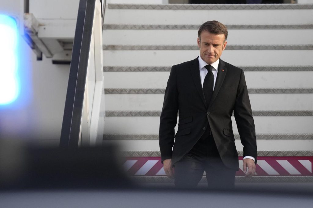 Macron contro Hamas